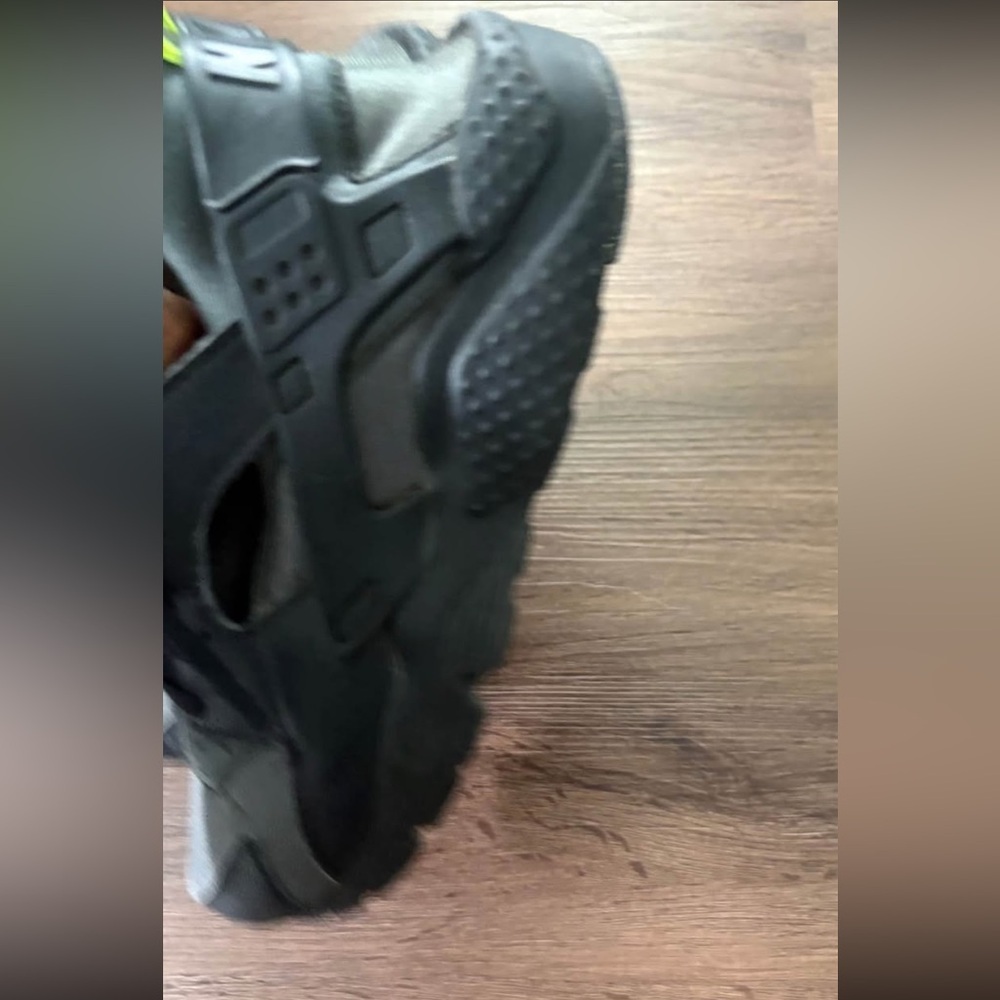 NIKE Black/Gray Huarache sneakers kids size 7y - Picture 5 of 5